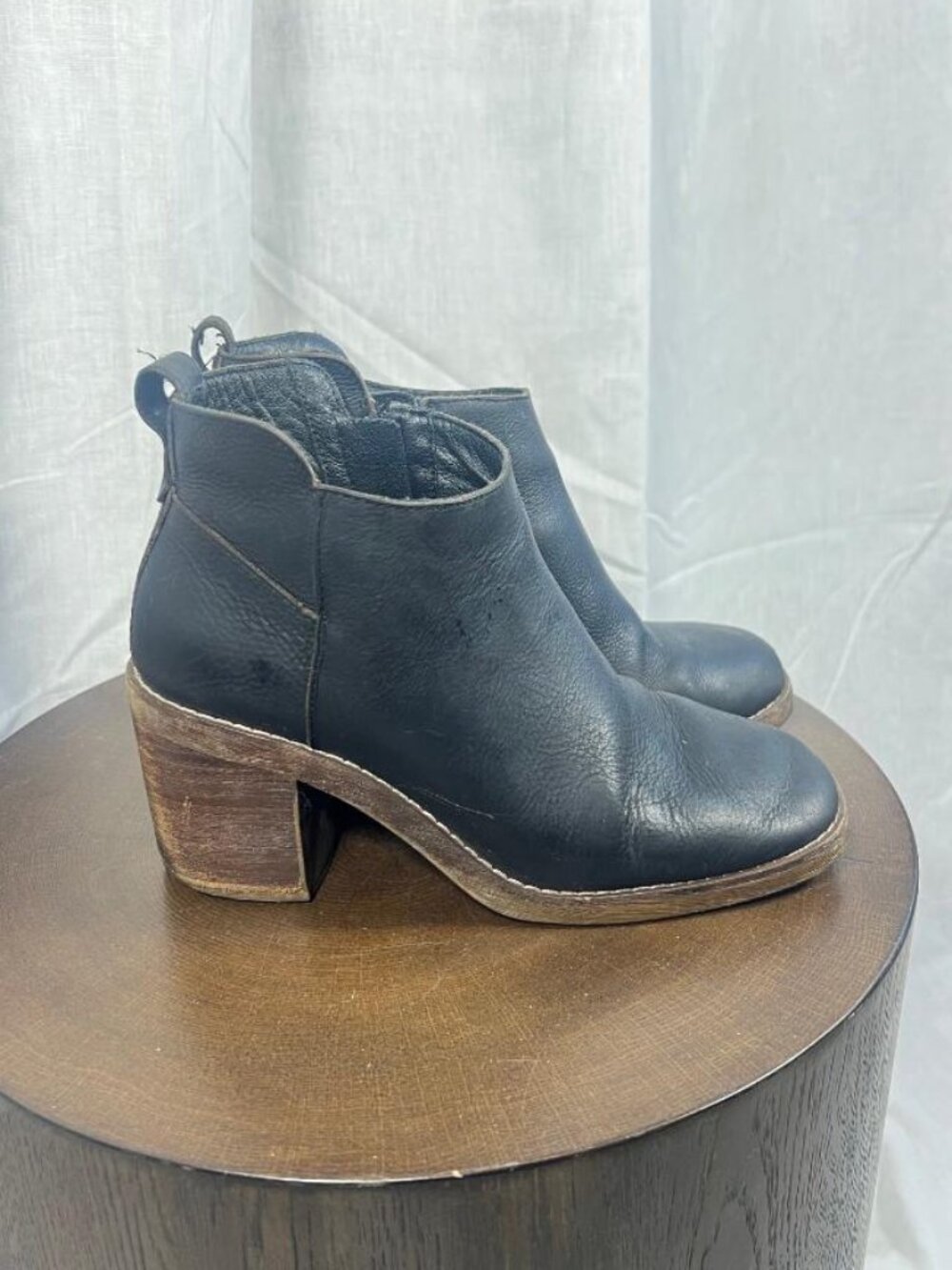 Crown Vintage Hashel Ankle Boots in Black Leather - Size 6 - Picture 3 of 9